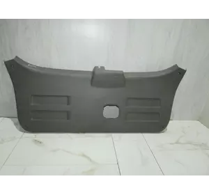 Обшивка кришки багажника Hyundai Tucson 2004-2014 Обшивка кришки багажника Hyundai Tucson 2004-2014