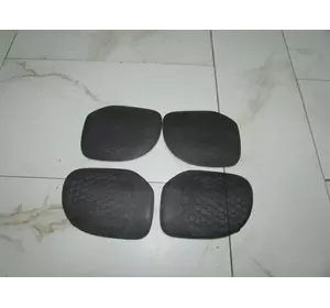 Сетка переднего динамика левая правая задняя Toyota Avensis T25 2003-2008 Сетка переднего динамика левая правая задняя Toyota Avensis T25 2003-2008