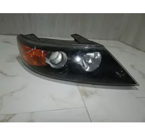 Права фара галоген Kia Sorento II 2 2009-2012 Права фара галоген Kia Sorento II 2 2009-2012