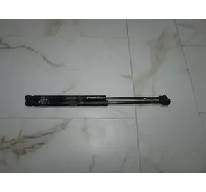Амортизатор кришки багажника Kia Sorento II 2 2009-2012 Амортизатор кришки багажника Kia Sorento II 2 2009-2012