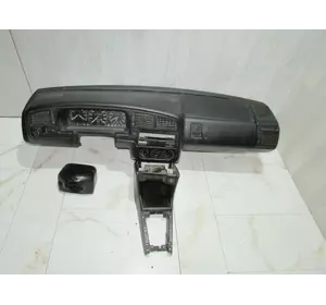 Торпедо панель консоль VW passat B3 B4 88-96 Торпедо панель консоль VW passat B3 B4 88-96