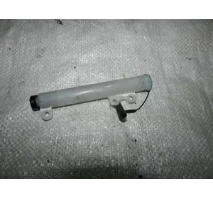 Амортизатор бардача Kia Sorento II 2 2009-2012 Амортизатор бардача Kia Sorento II 2 2009-2012